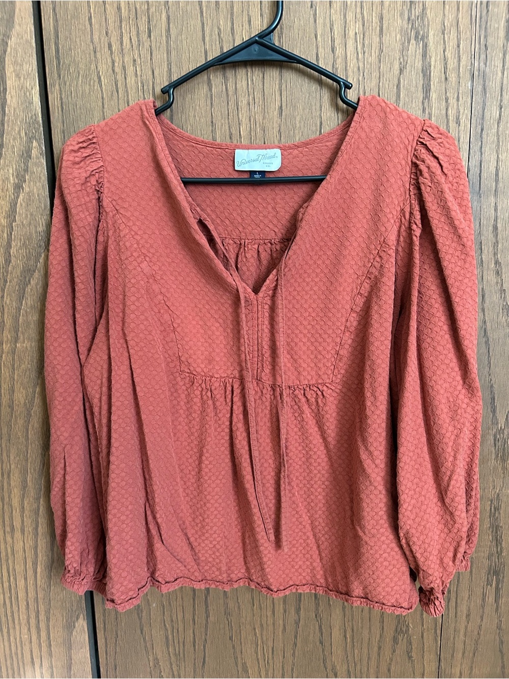 Universal Thread Rust Textured V-Neck Peasant Blouse